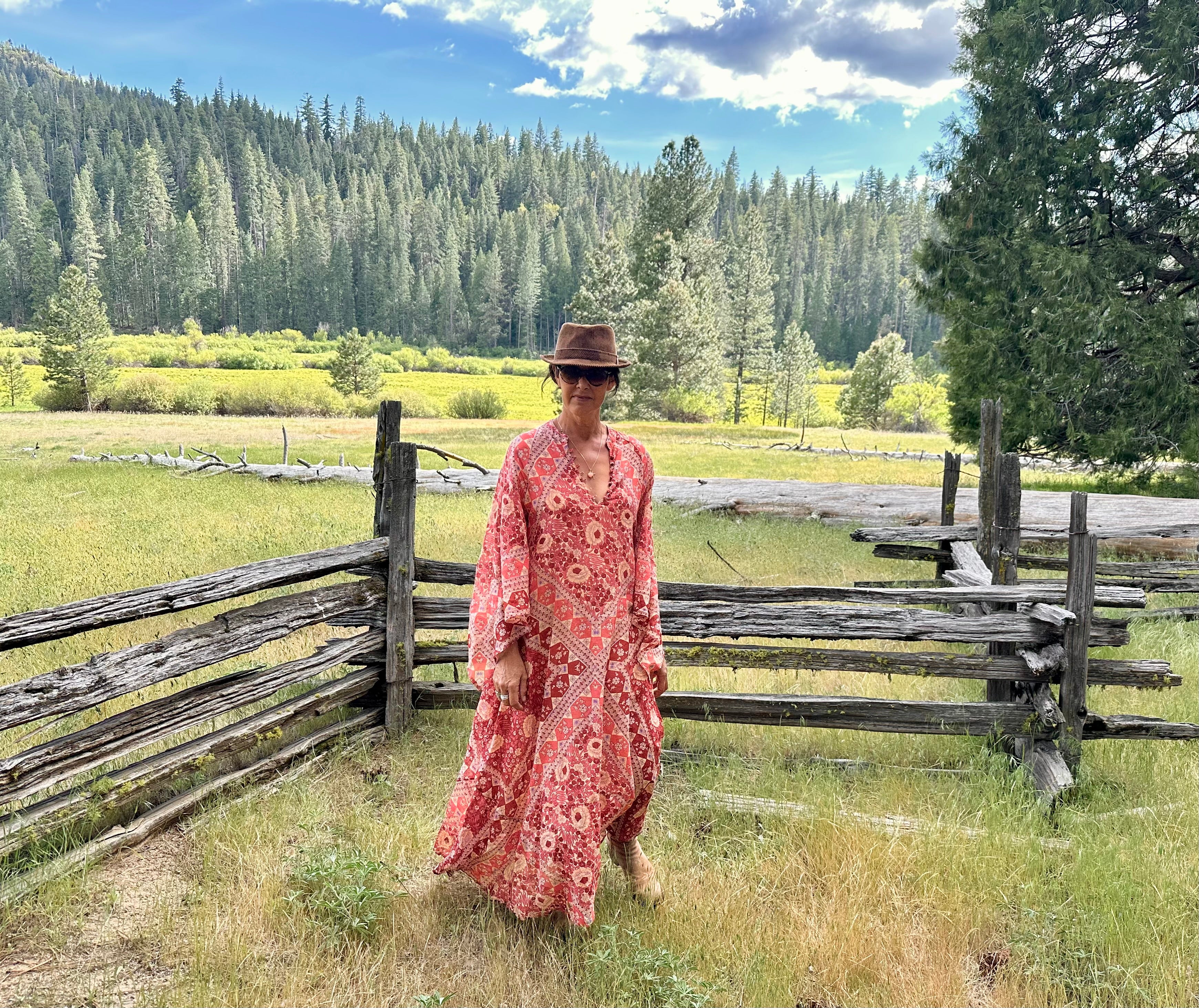 Audrey Printed Maxi Dress Butterfly Sleeves Red