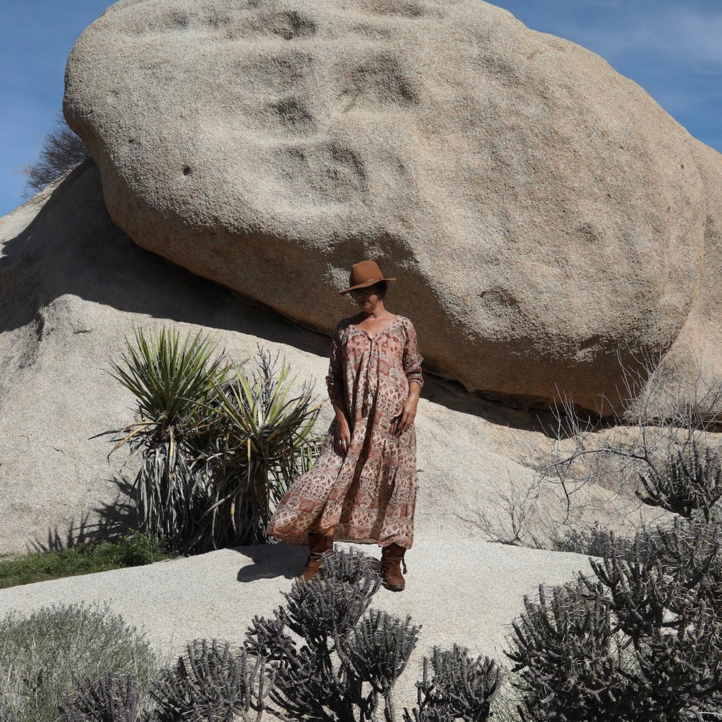 Ella Printed Maxi Dress Long Sleeves With Side Pockets Beige