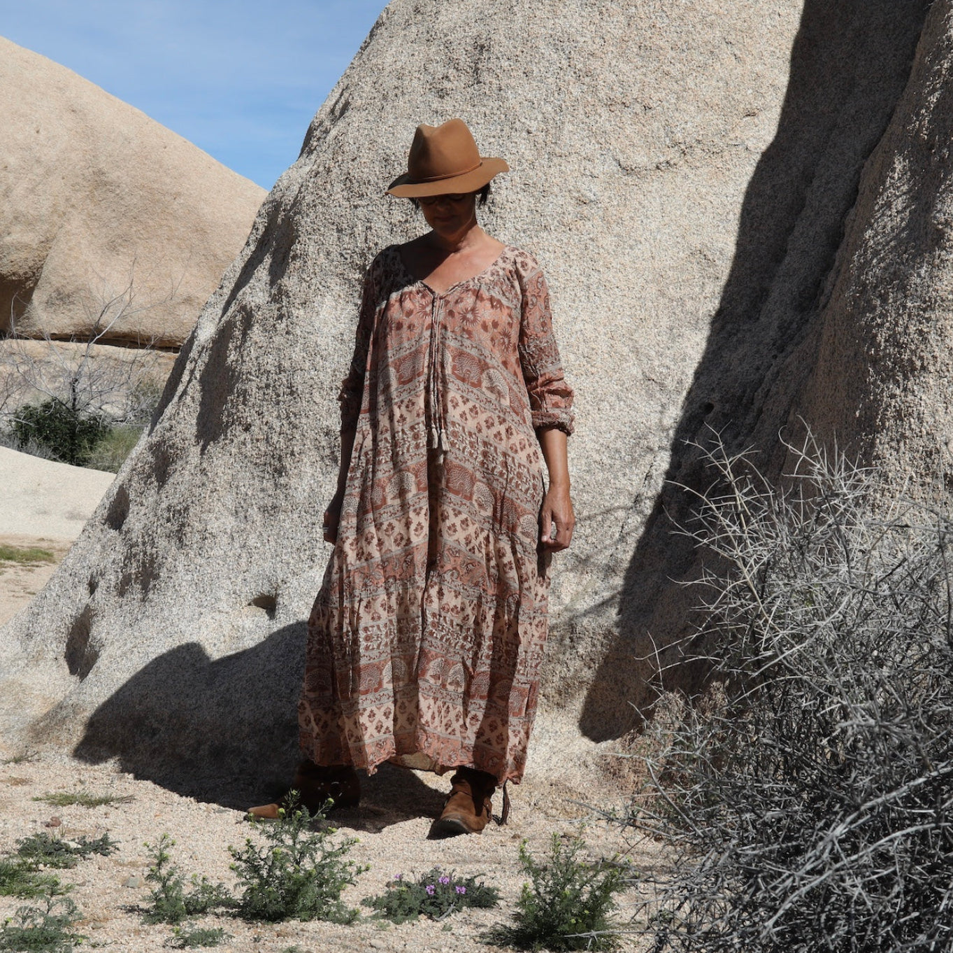 Ella Printed Maxi Dress Long Sleeves With Side Pockets Beige