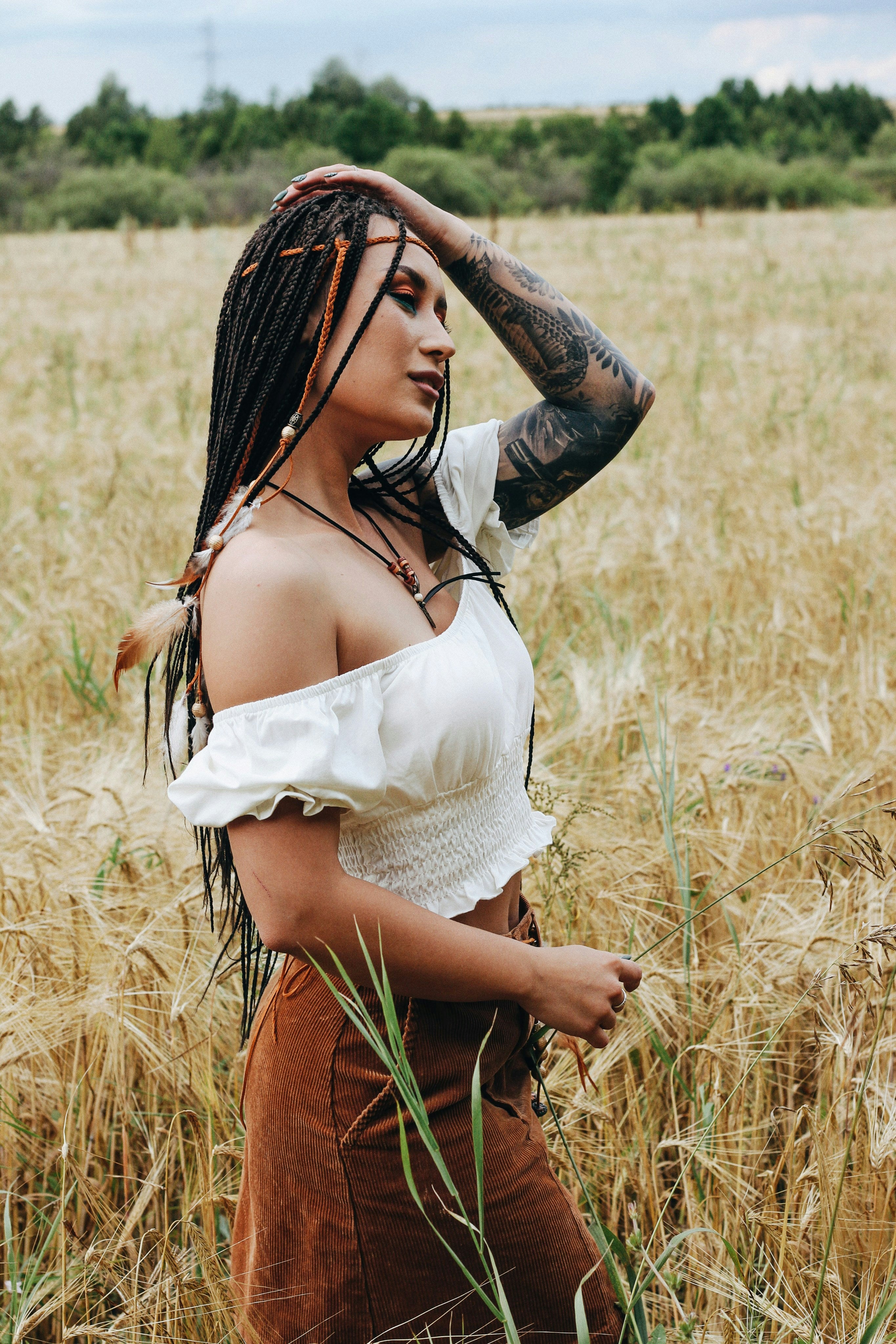 The Hippie Lifestyle: Embracing Fashion, Jewelry, and Travel