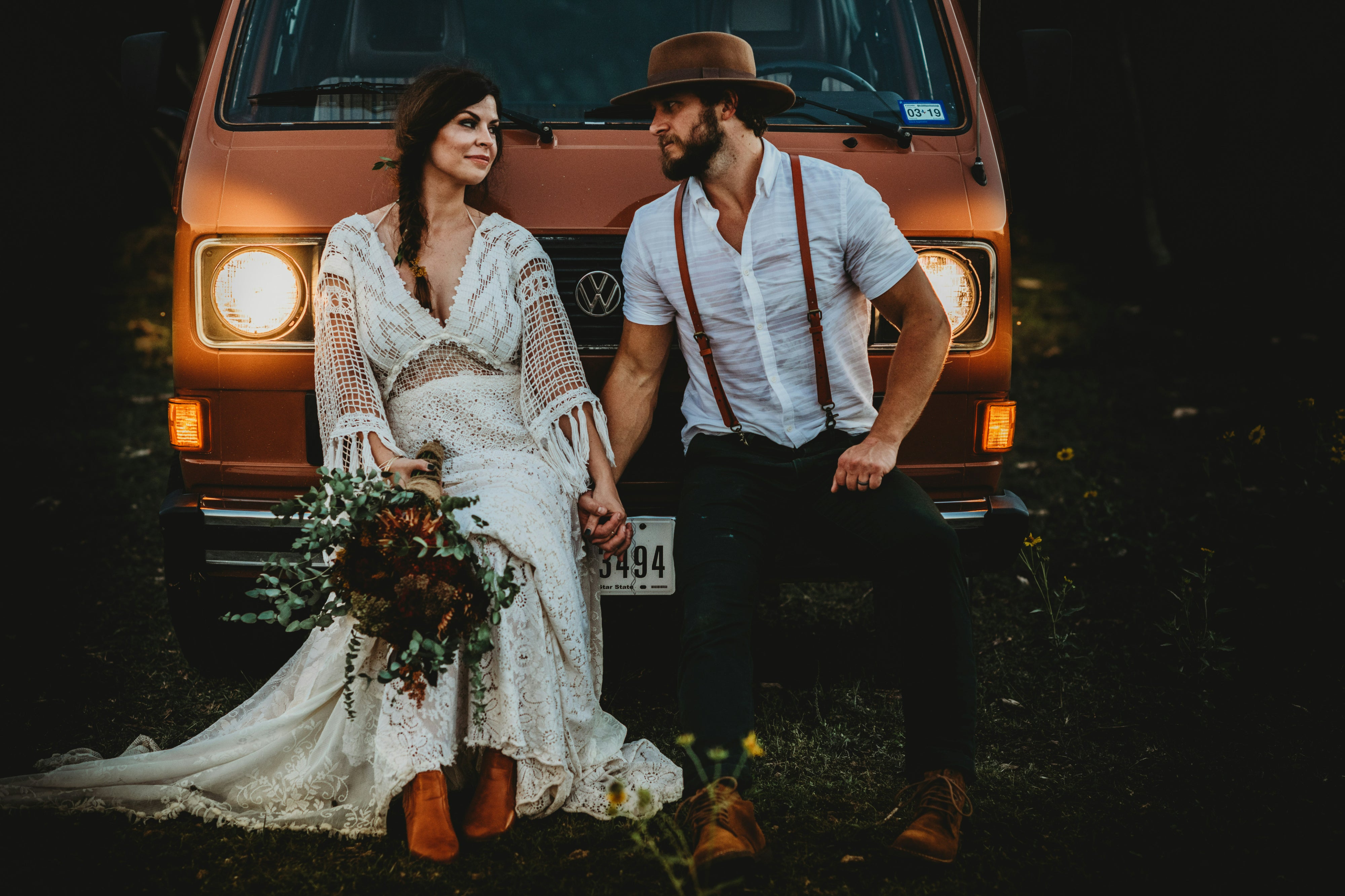 Bohemian Wedding Dress: Embrace Vintage and Hippie Chic Vibes
