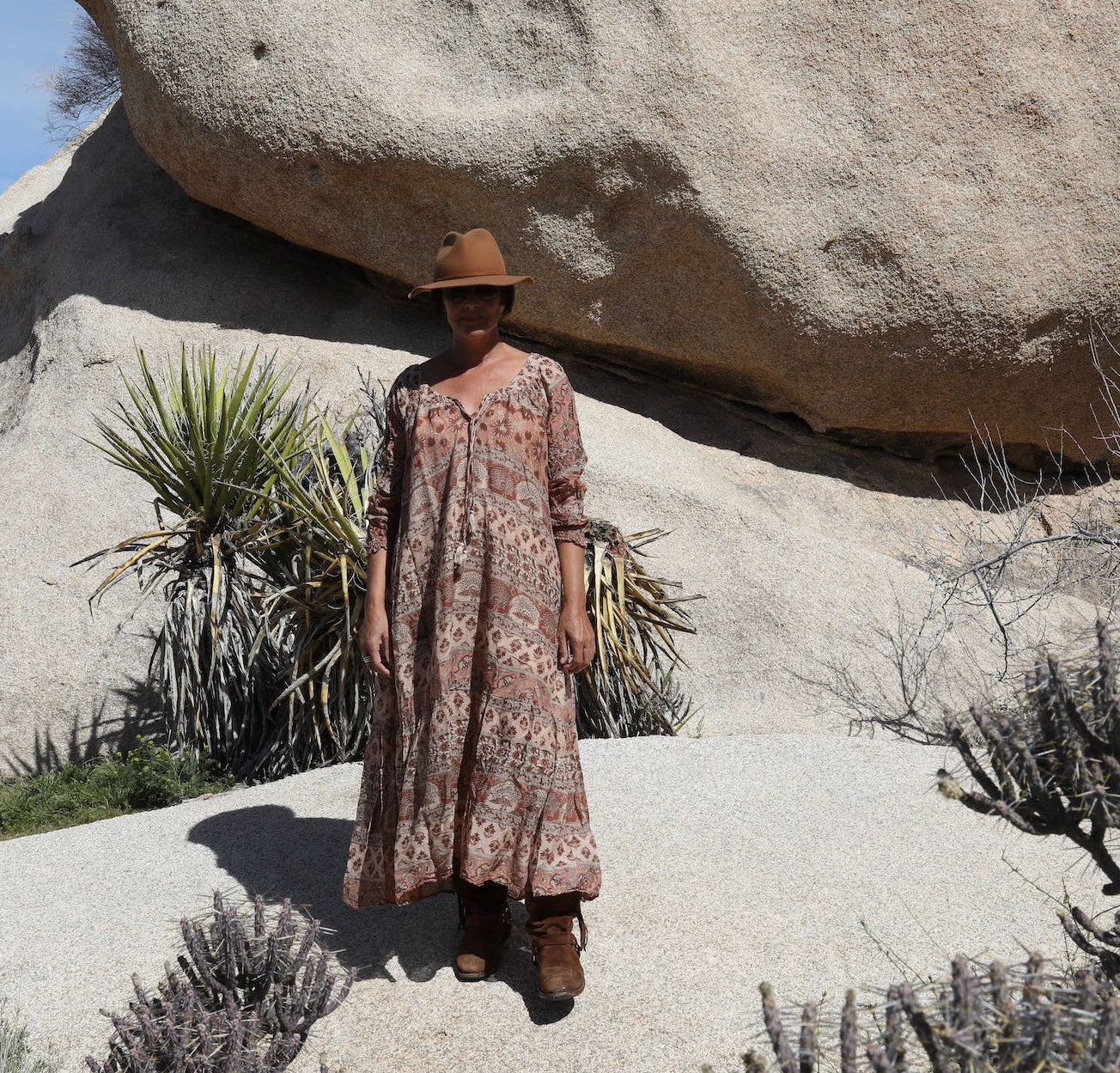 Ella Printed Maxi Dress Long Sleeves With Side Pockets Beige